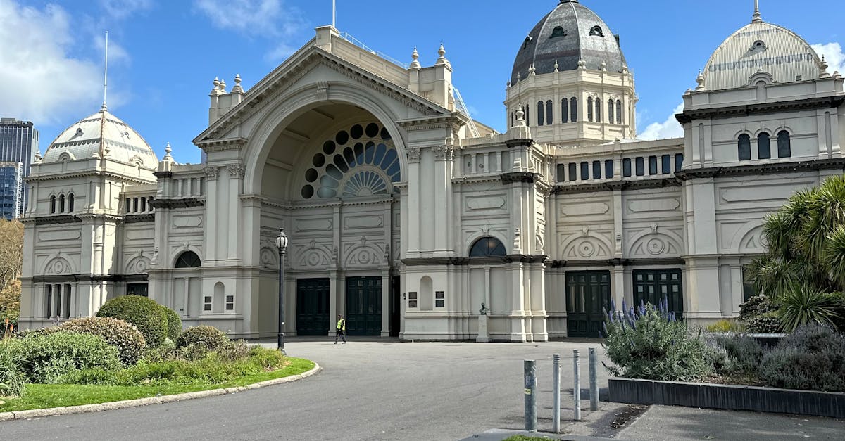 Exploring Traditional Indian Decor in Melbourne's Indian Restaurants