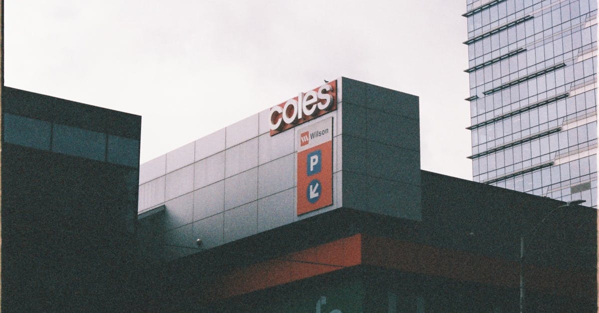 Navigating Parking Challenges at Popular Indian Dining Spots